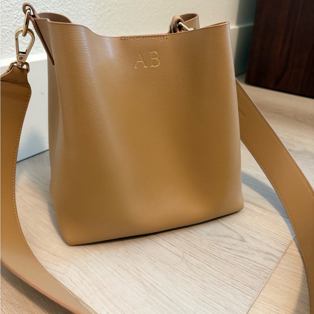 Leatherology brand leather bucket bag purse